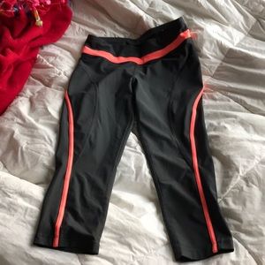 Crop workout leggings